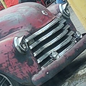 Meet your Posher, Isaac